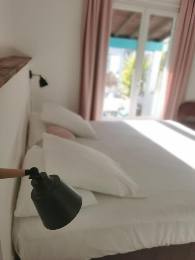 L'Auberge Camarguaise แซ็งต์-มารี-เดอ-ลา-แมร์ ภายนอก รูปภาพ