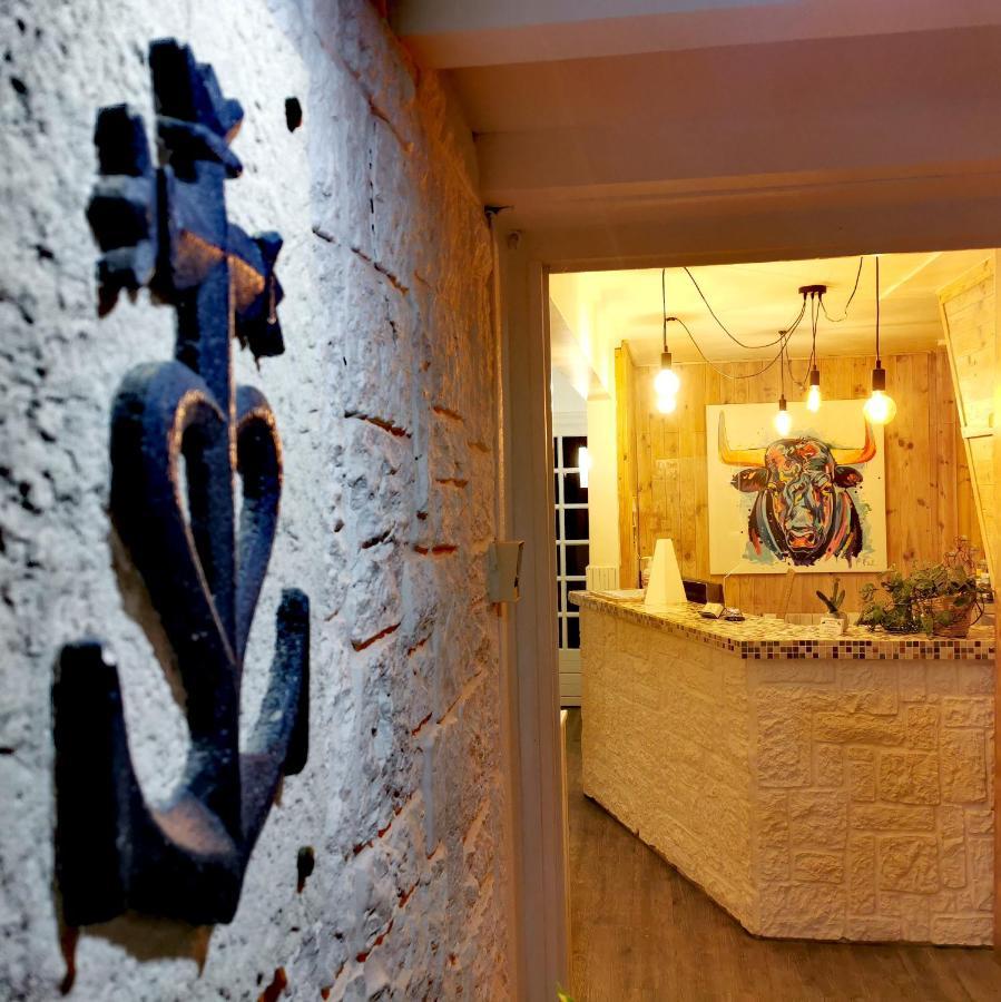 L'Auberge Camarguaise แซ็งต์-มารี-เดอ-ลา-แมร์ ภายนอก รูปภาพ