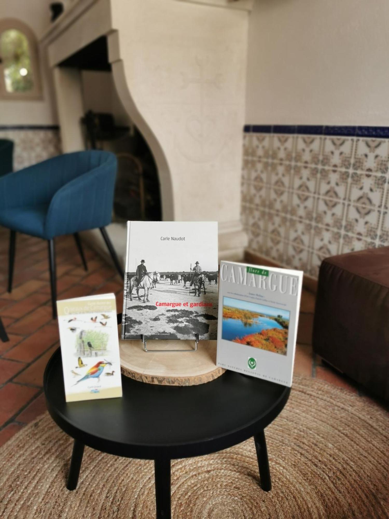 L'Auberge Camarguaise แซ็งต์-มารี-เดอ-ลา-แมร์ ภายนอก รูปภาพ